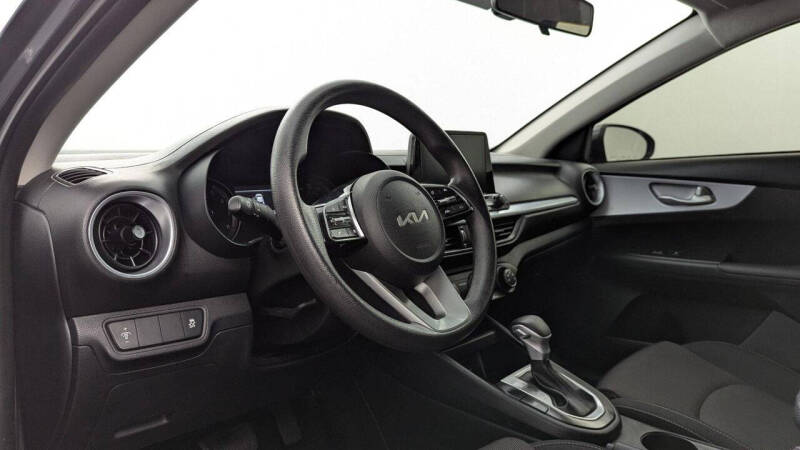 2024 Kia Forte LX