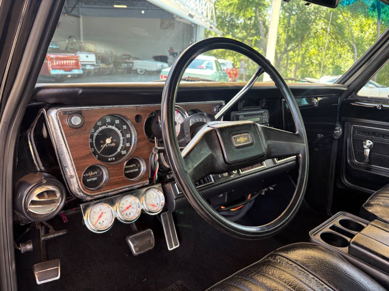 1972 Chevrolet C10 24