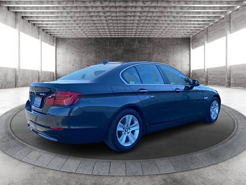 2013 BMW 5 Series 528i