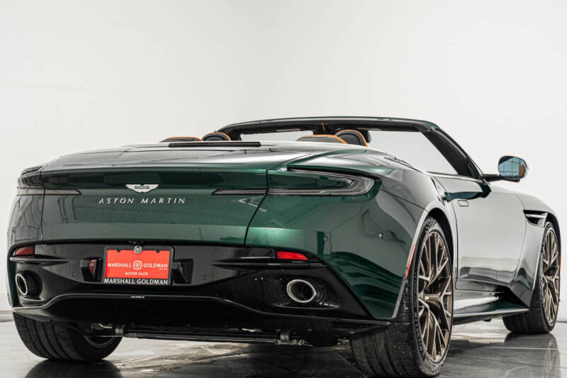 2025 Aston Martin DB12 Volante