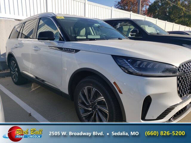 2026 Lincoln Aviator Premiere's photo