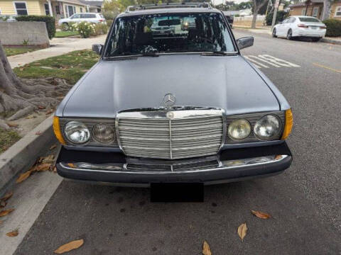 1982 Mercedes-Benz 300-Class