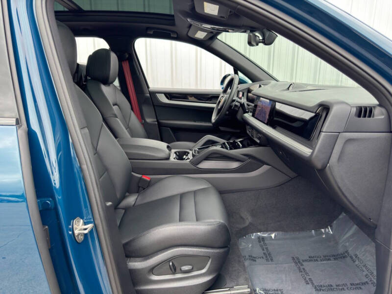 2024 Porsche Cayenne E-Hybrid