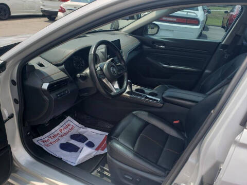 2021 Nissan Altima 2.5 SR