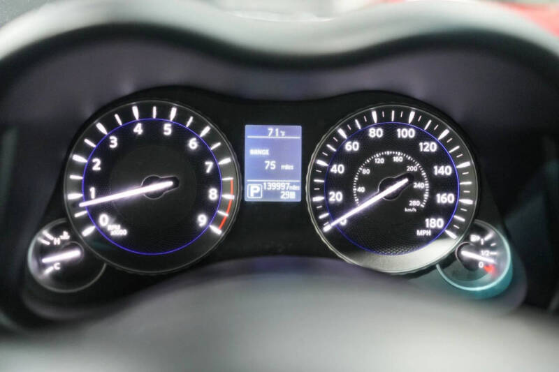 2015 Infiniti Q70 3.7