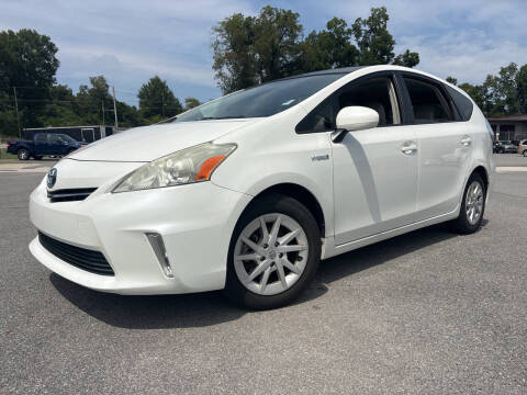 2014 Toyota Prius v Five