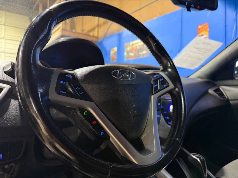 2017 Hyundai Veloster Value Edition