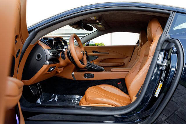 2026 Aston Martin Vantage