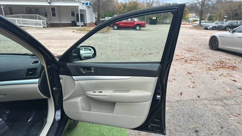 2012 Subaru Outback 2.5i Premium