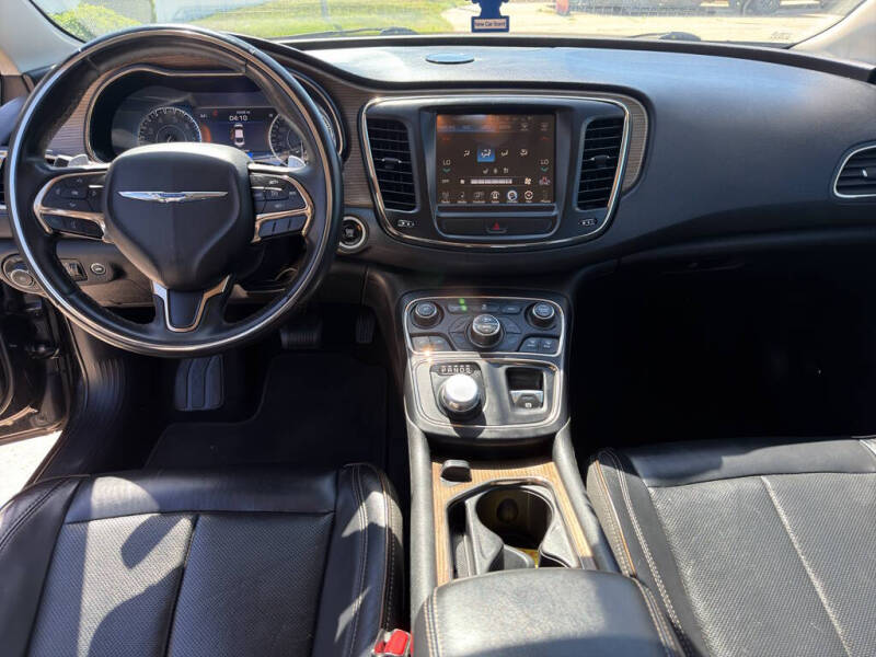 2015 Chrysler 200 C