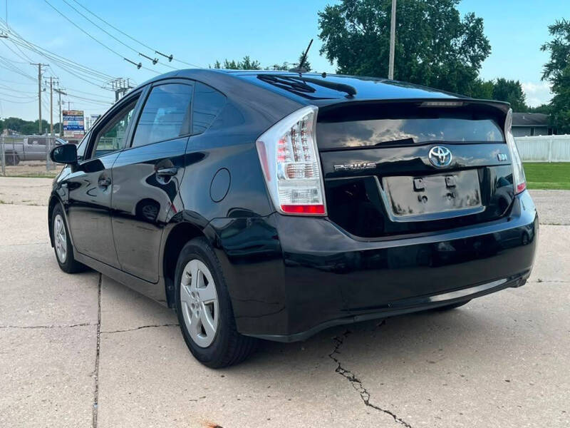 2010 Toyota Prius III