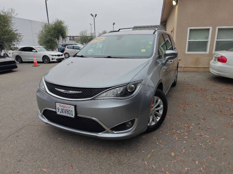2018 Chrysler Pacifica Touring L