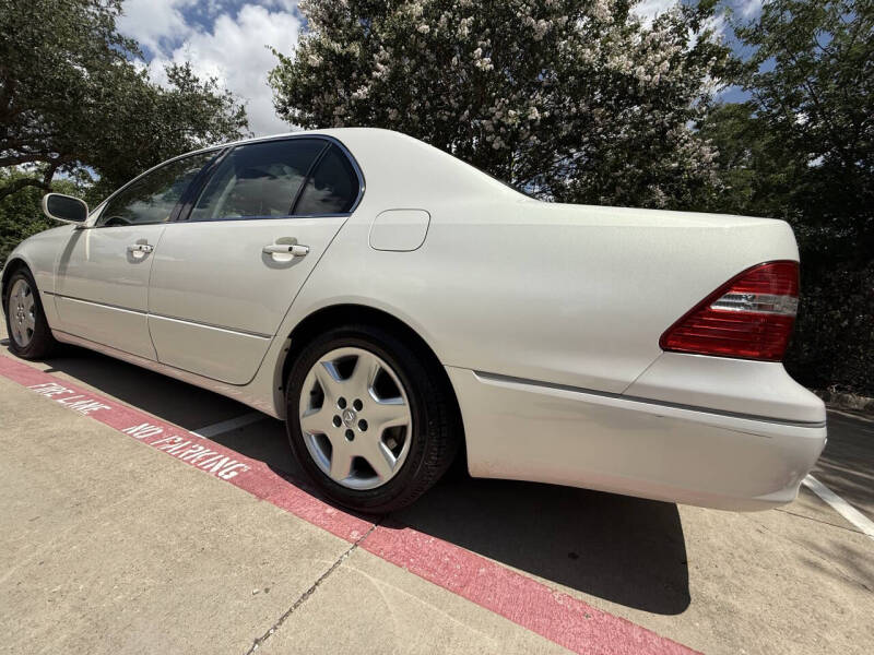 2004 Lexus LS 430