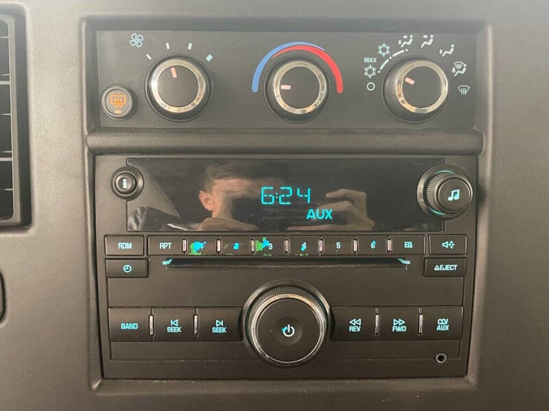 2013 GMC Savana LT 2500