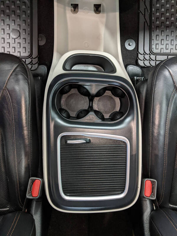 2017 Chrysler Pacifica Touring-L Plus