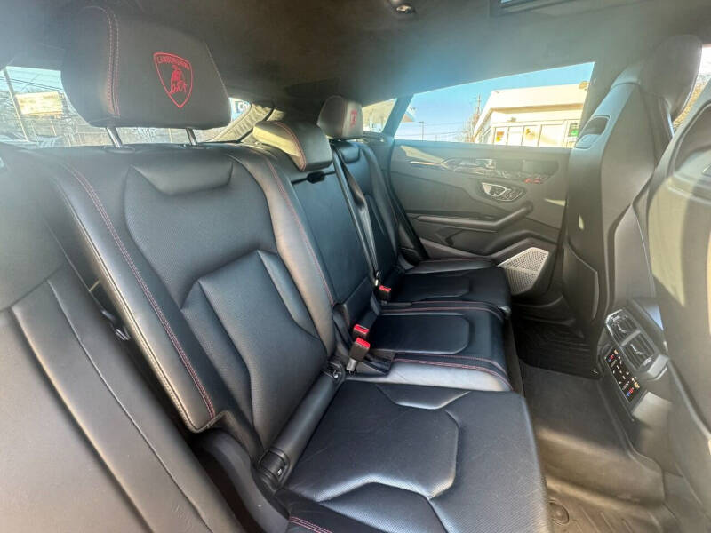 2019 Lamborghini Urus