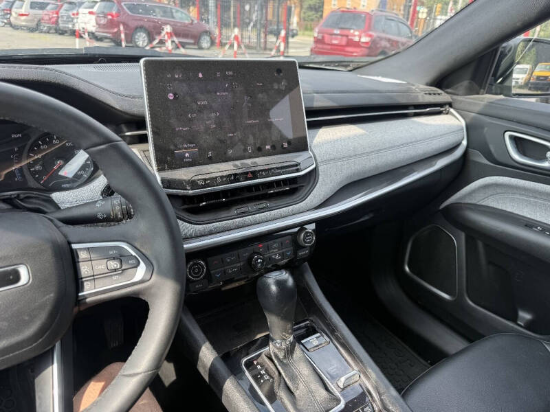 2023 Jeep Compass Latitude