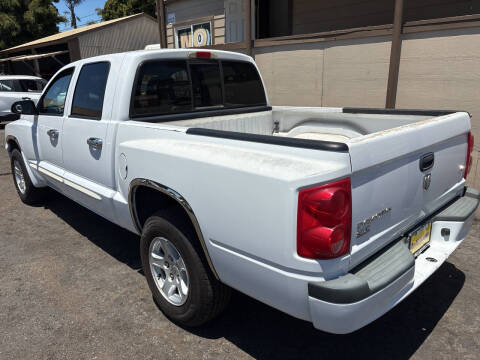 2005 Dodge Dakota SLT