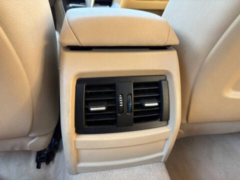 2014 BMW 3 Series 320i