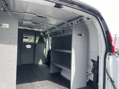 2025 Chevrolet Express 3500