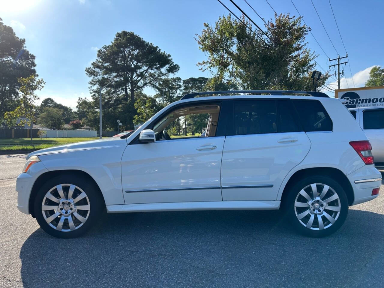 2011 Mercedes-Benz GLK for sale at CarMood in Virginia Beach, VA