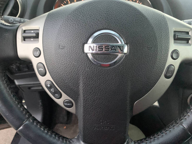 2011 Nissan Rogue SV