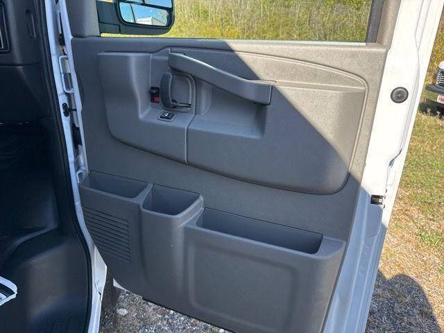 2025 GMC Savana 2500