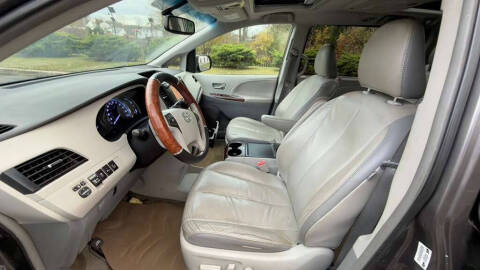 2013 Toyota Sienna Limited 7-Passenger
