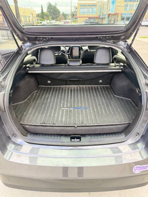 2020 Toyota Prius Prime XLE