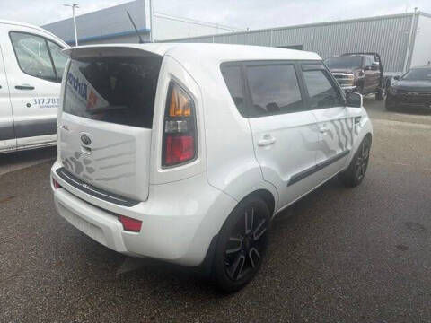 2011 Kia Soul +