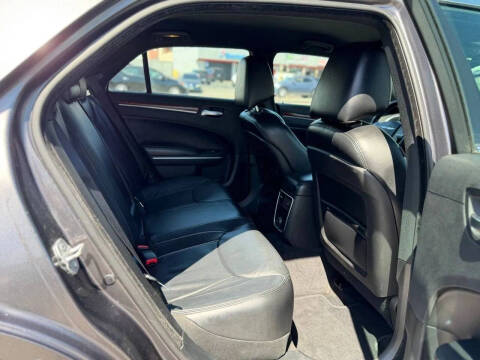 2014 Chrysler 300