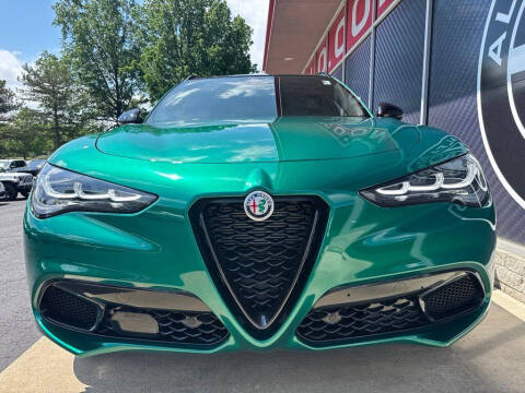 2025 Alfa Romeo Stelvio Intensa