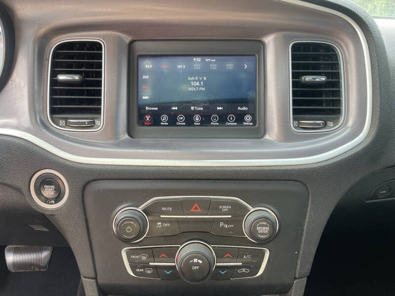 2019 Dodge Charger SXT