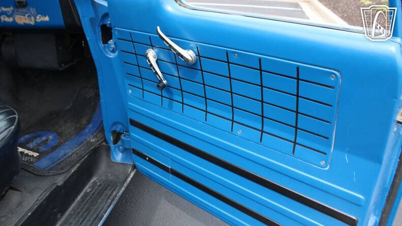 1965 Dodge D100 Pickup