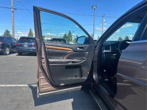 2017 Toyota Highlander Limited