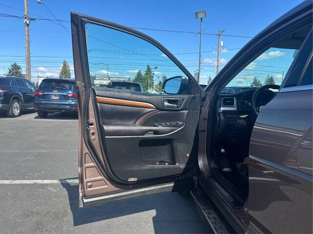 2017 Toyota Highlander Limited