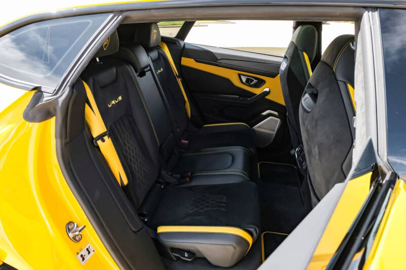 2024 Lamborghini Urus S