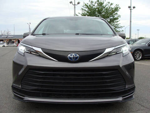 2021 Toyota Sienna LE 8-Passenger