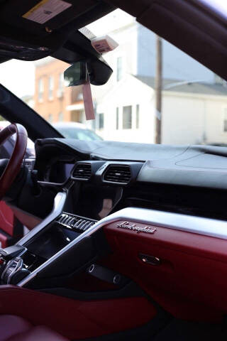 2019 Lamborghini Urus