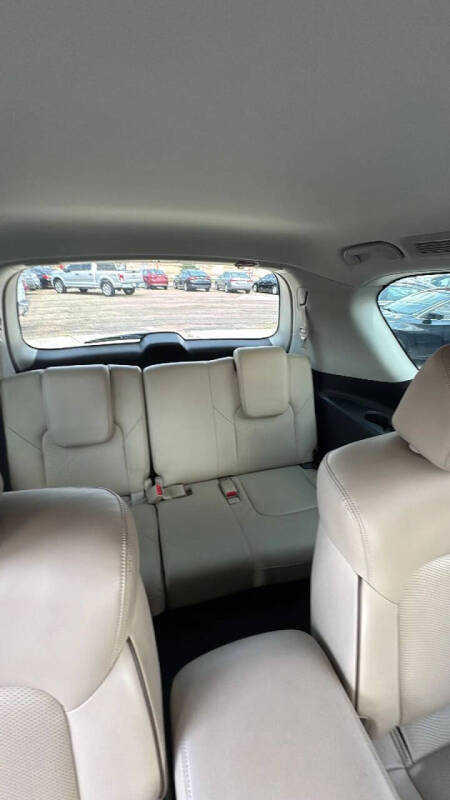 2017 Nissan Armada Platinum