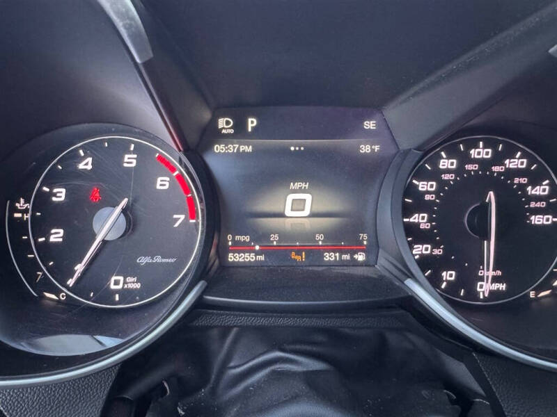 2017 Alfa Romeo Giulia Ti