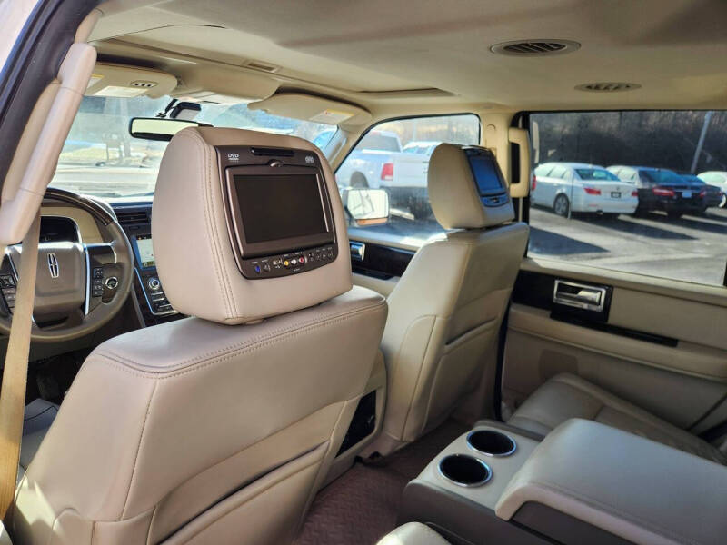 2016 Lincoln Navigator Select