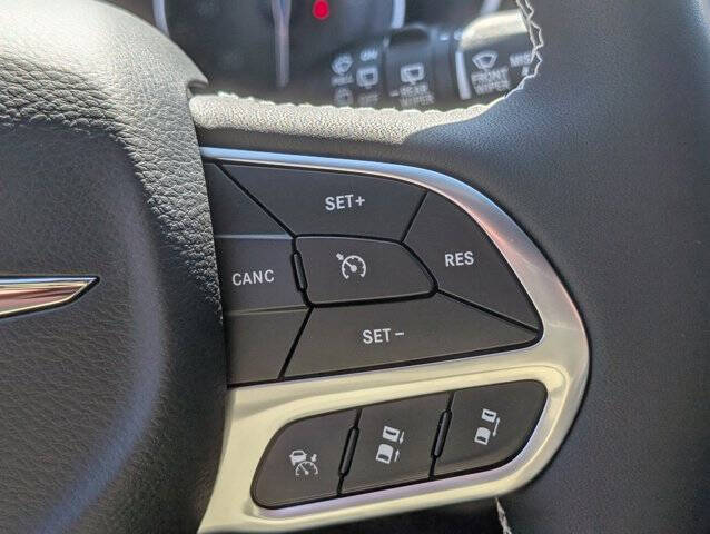 2026 Chrysler Voyager LX