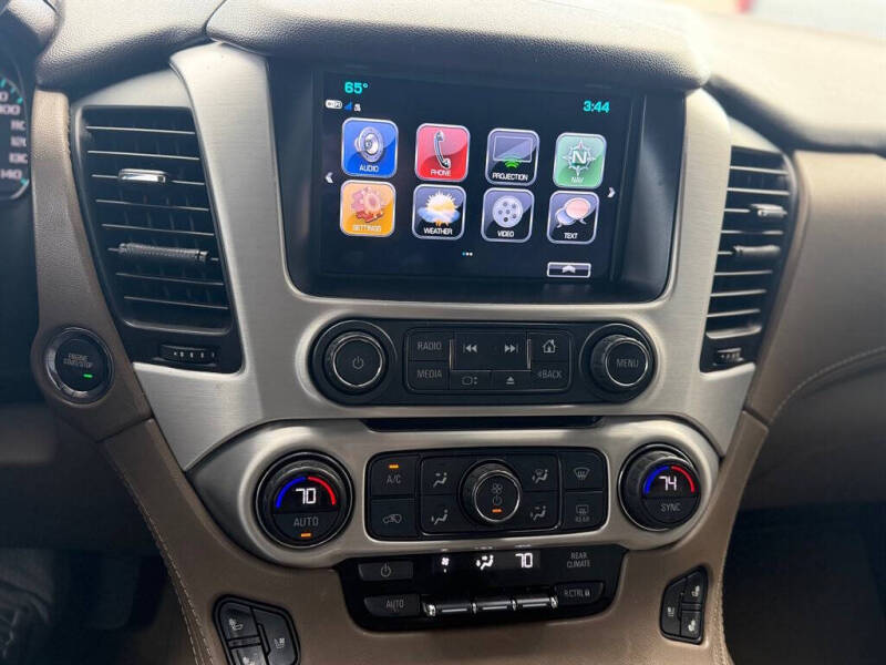 2017 GMC Yukon XL SLT
