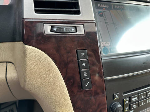 2012 Cadillac Escalade Luxury