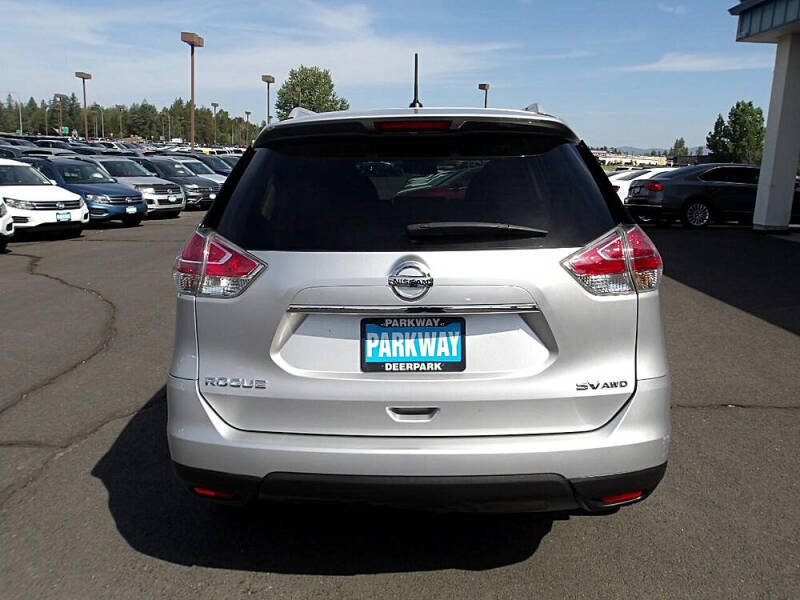 2016 Nissan Rogue SV
