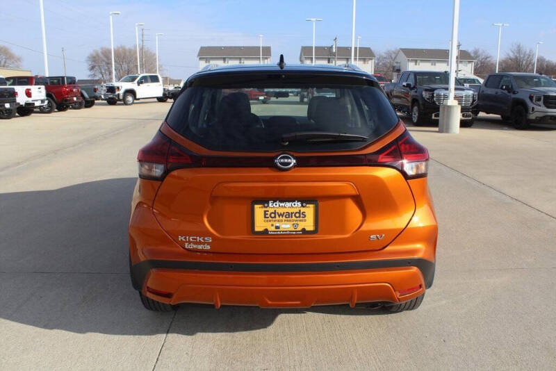 2023 Nissan Kicks SV