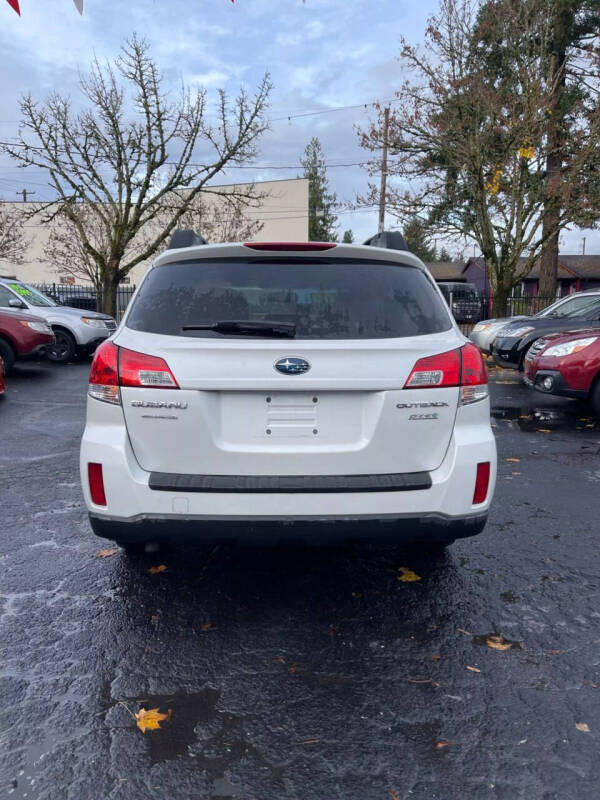 2013 Subaru Outback 2.5i Premium