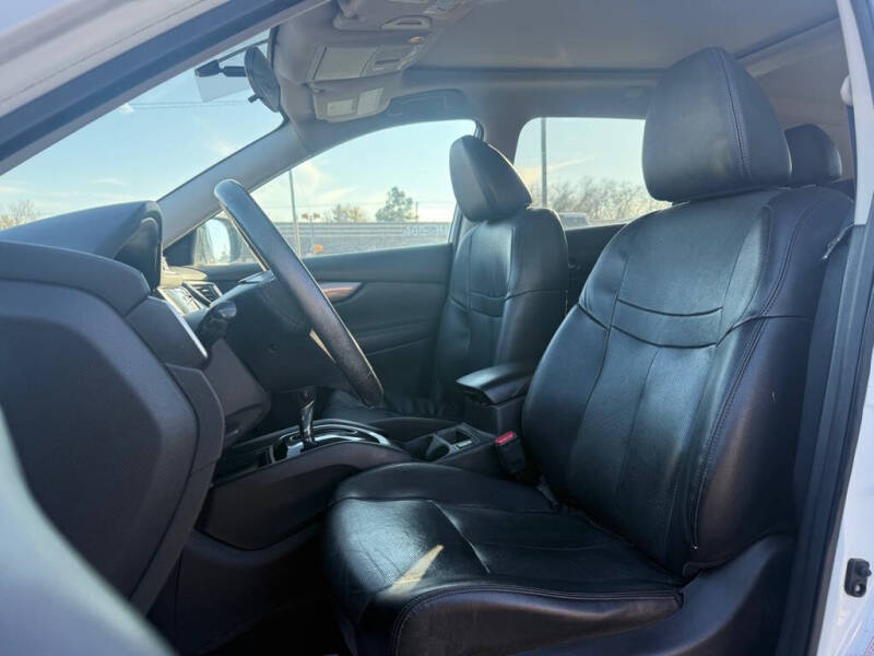 2016 Nissan Rogue SL