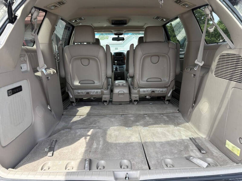 2005 Toyota Sienna